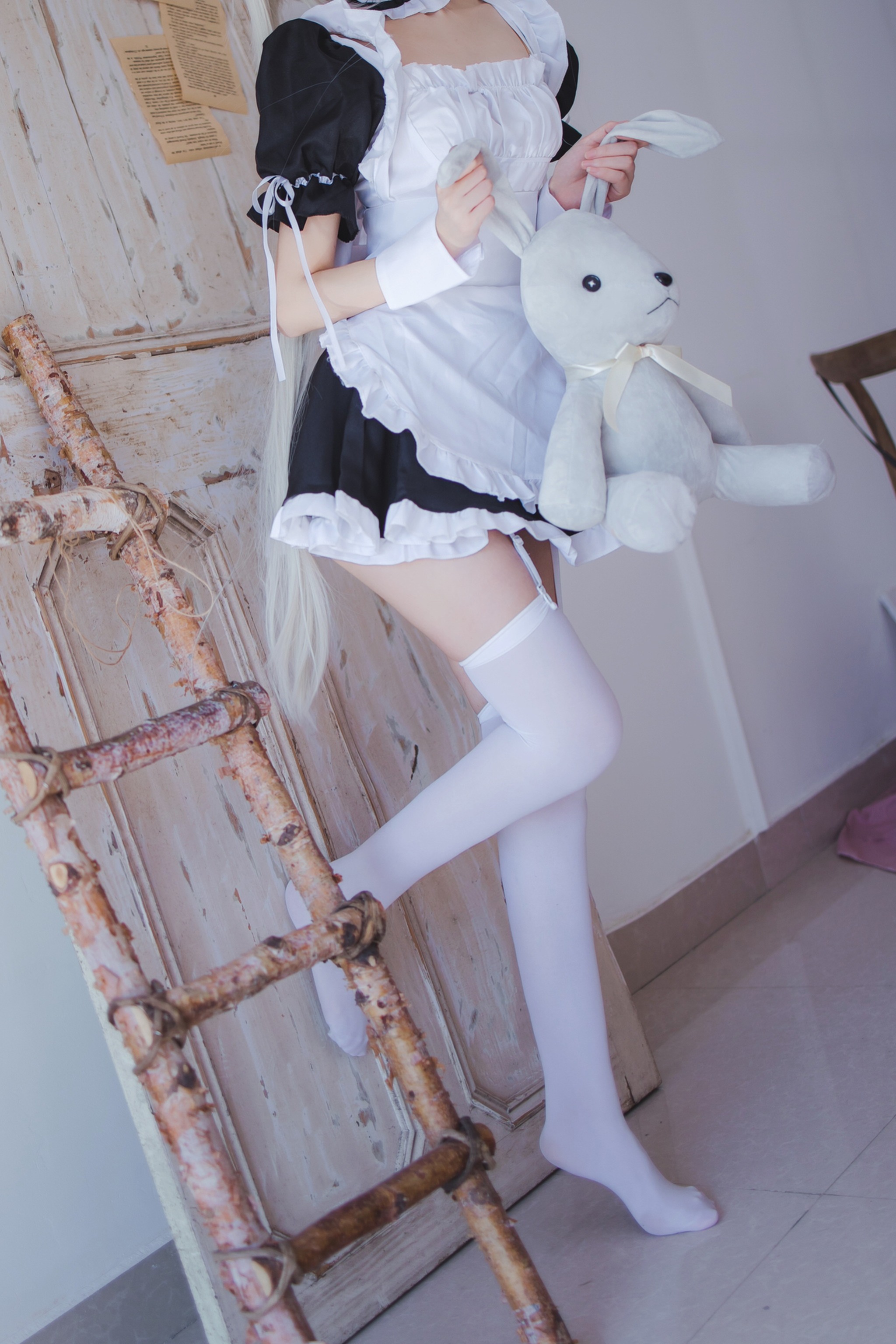 图片[1]-Coser衣衣 – NO.012 穹妹女仆 [28P]-XikXak
